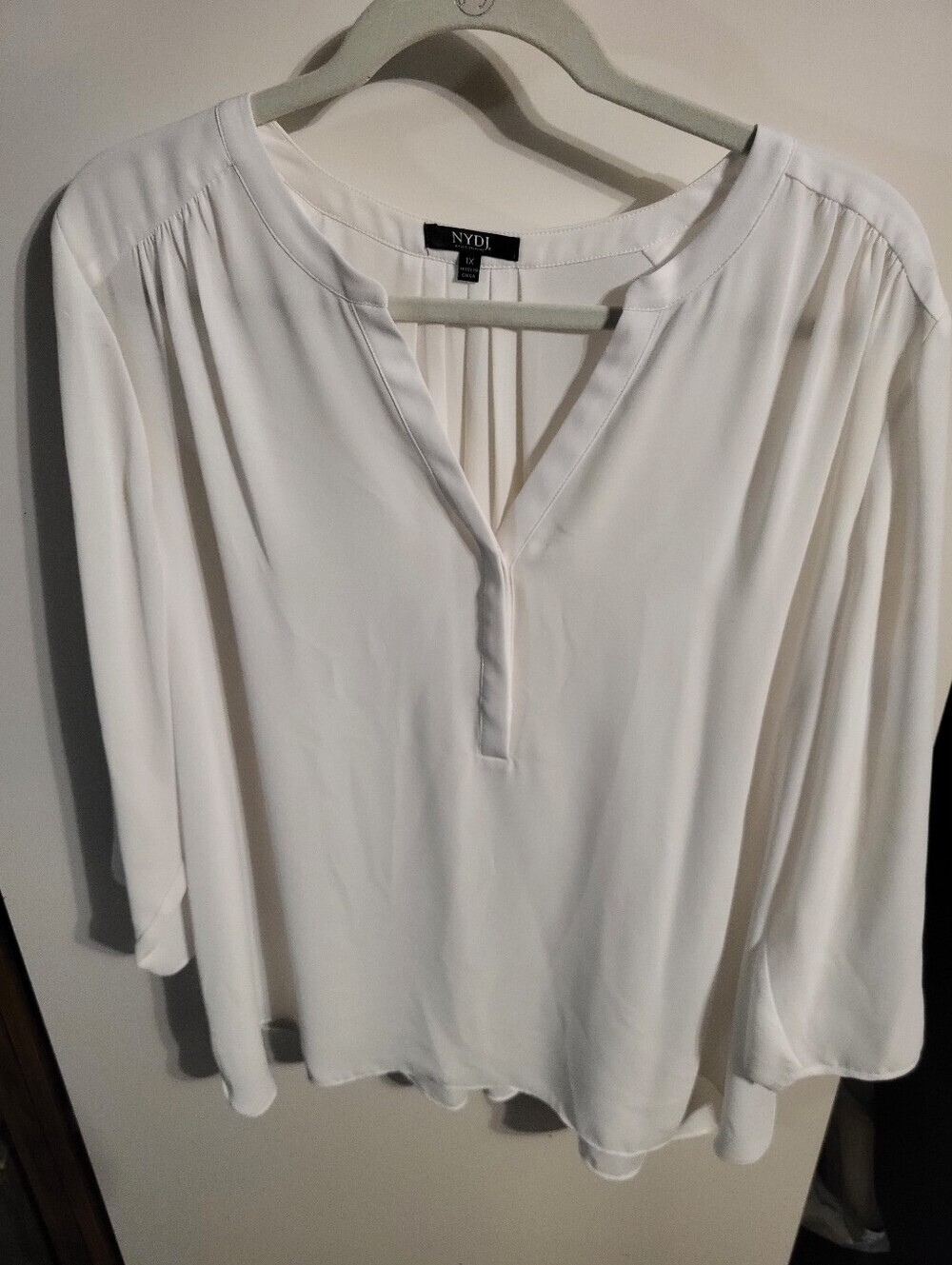 NYDJ WHITE OPEN V NECK BLOUSE TOP SZ 1X
